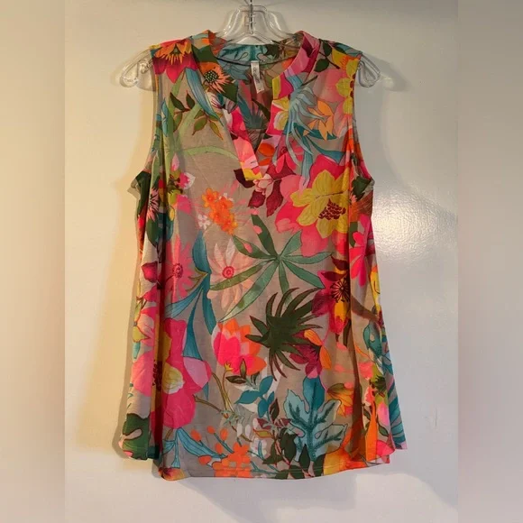 NWOT Dear Scarlett neon bright Floral Sleeveless Women's Top - Picture 1 of 3